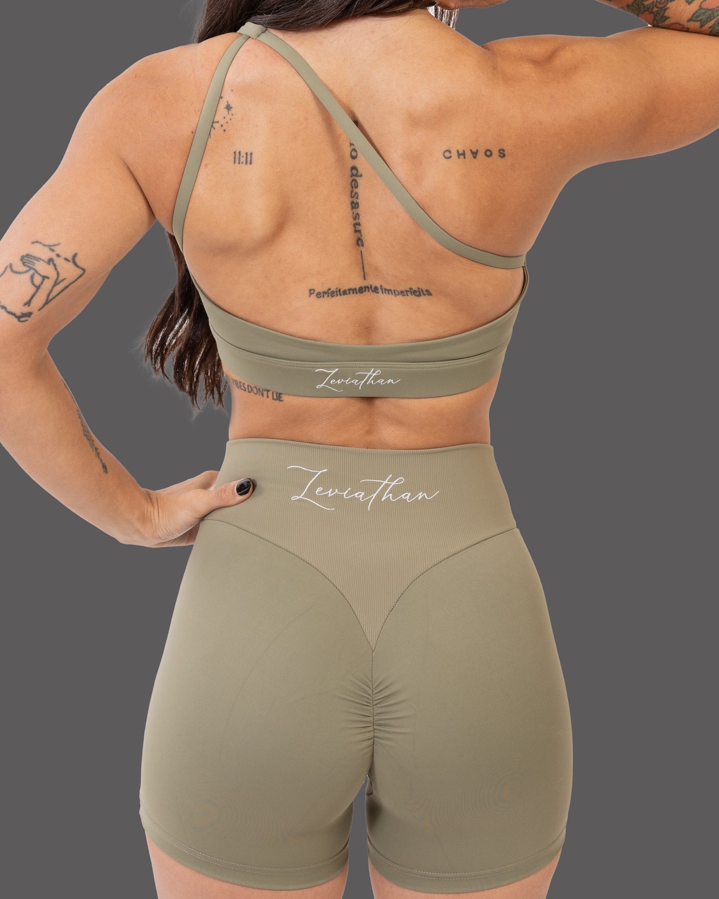 Leviathan |Tarzan Sport Bra 2 in 1 - Olive